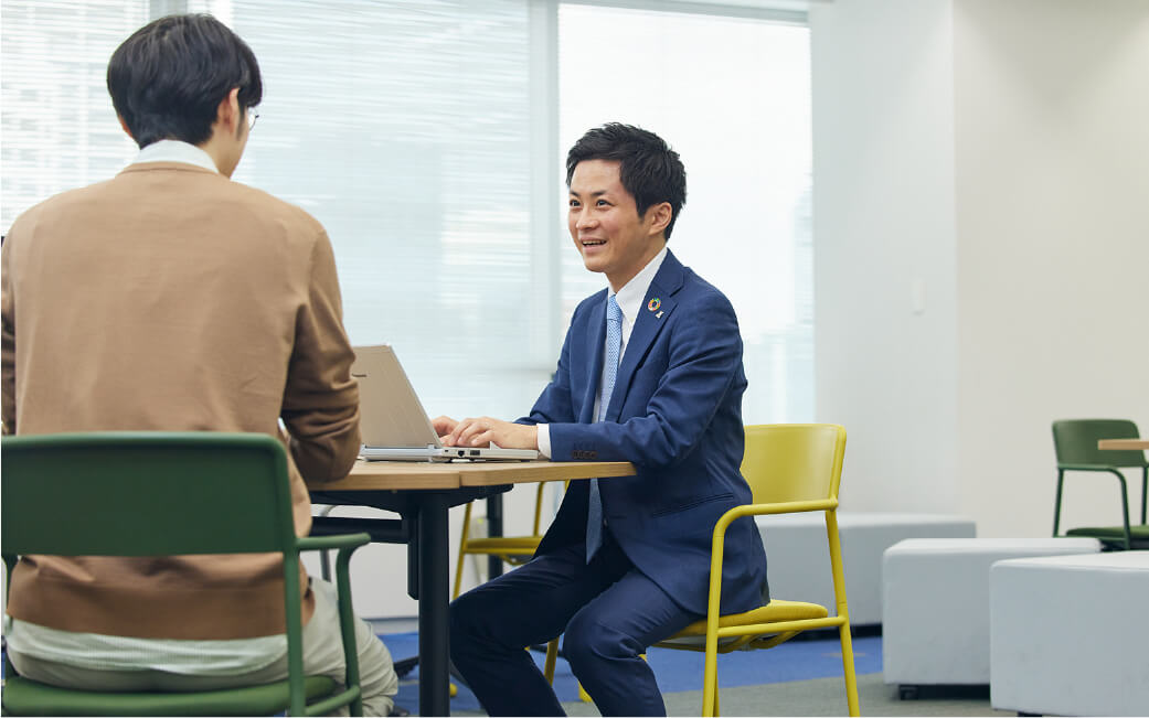 インタビュー社員写真