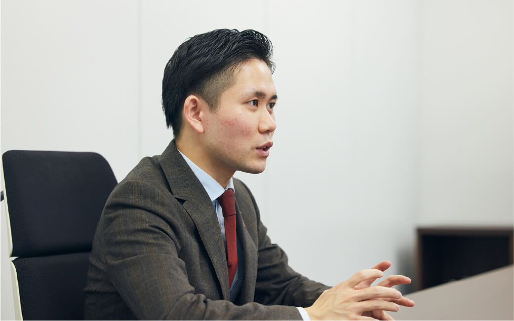 インタビュー社員写真