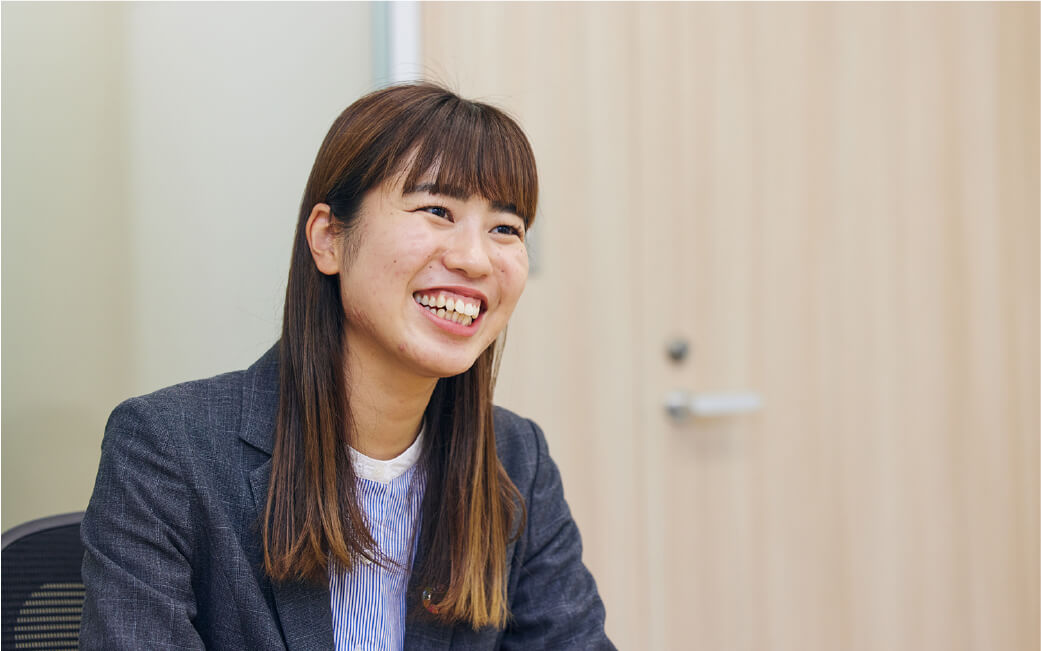 インタビュー社員写真